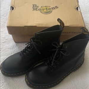 Dr. Martens 1460 Fashion Boot Black Softy size 8